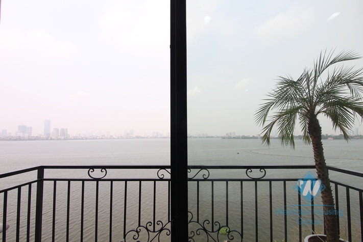 Lakeview studio apartment for rent in Tay Ho, Hanoi